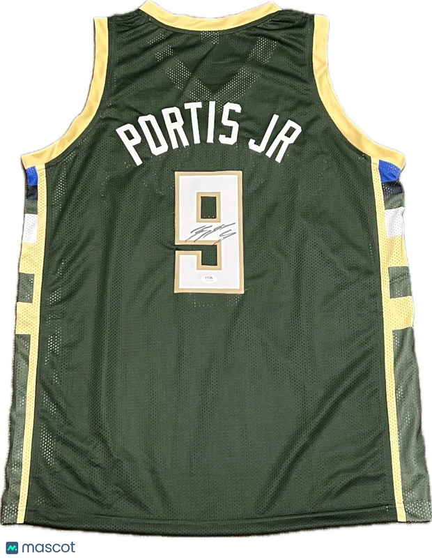 Bobby Portis signed jersey PSA/DNA Milwaukee Bucks Autographed