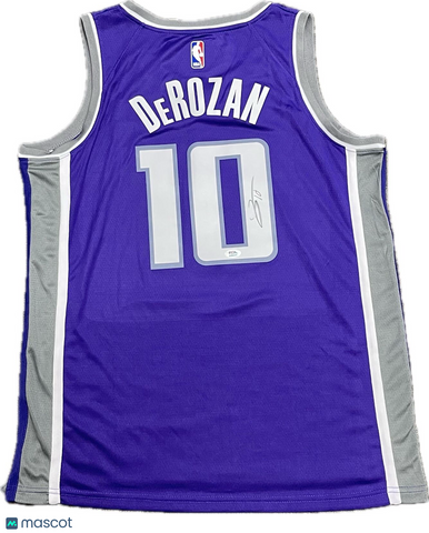 DeMar DeRozan signed jersey PSA/DNA Sacramento Kings Autographed