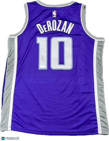 DeMar DeRozan signed jersey PSA/DNA Sacramento Kings Autographed