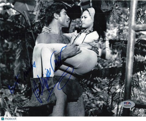 Aliza Gur Signed 8x10 Photo PSA Autographed