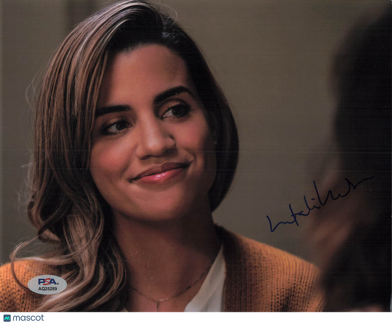 Natalie Morales Signed 8x10 Photo PSA Autographed