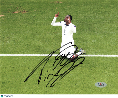 Timothy Weah Signed United States Men's National Team Football 8x10 Photo PSA