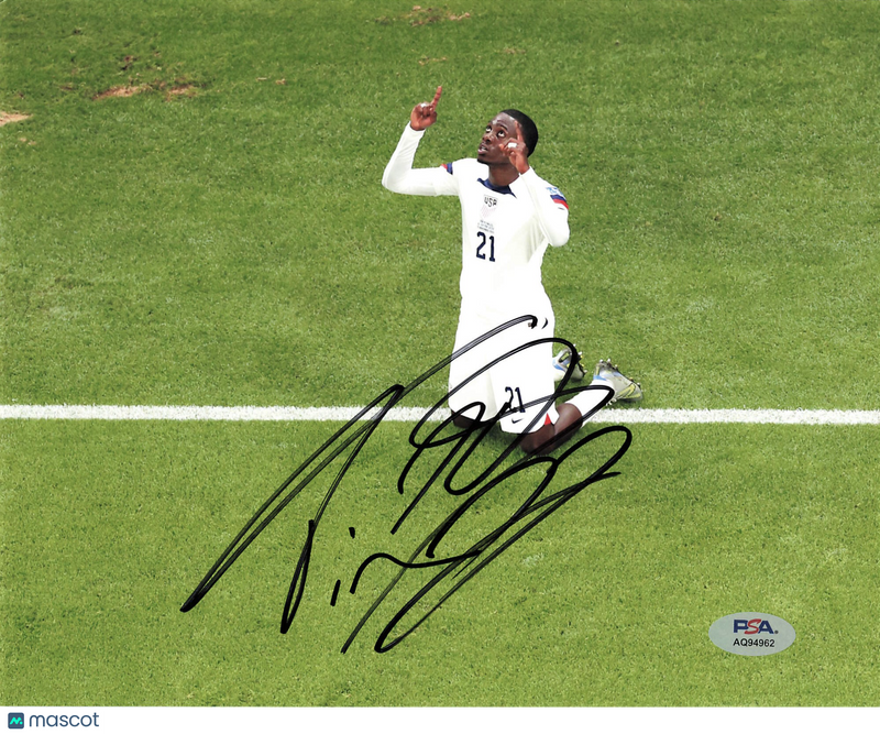 Timothy Weah Signed United States Men's National Team Football 8x10 Photo PSA