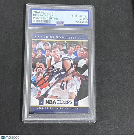 2012 Dirk Nowitzki Panini NBA Hoops#37 Signed Card PSA Auto Auth Autographed