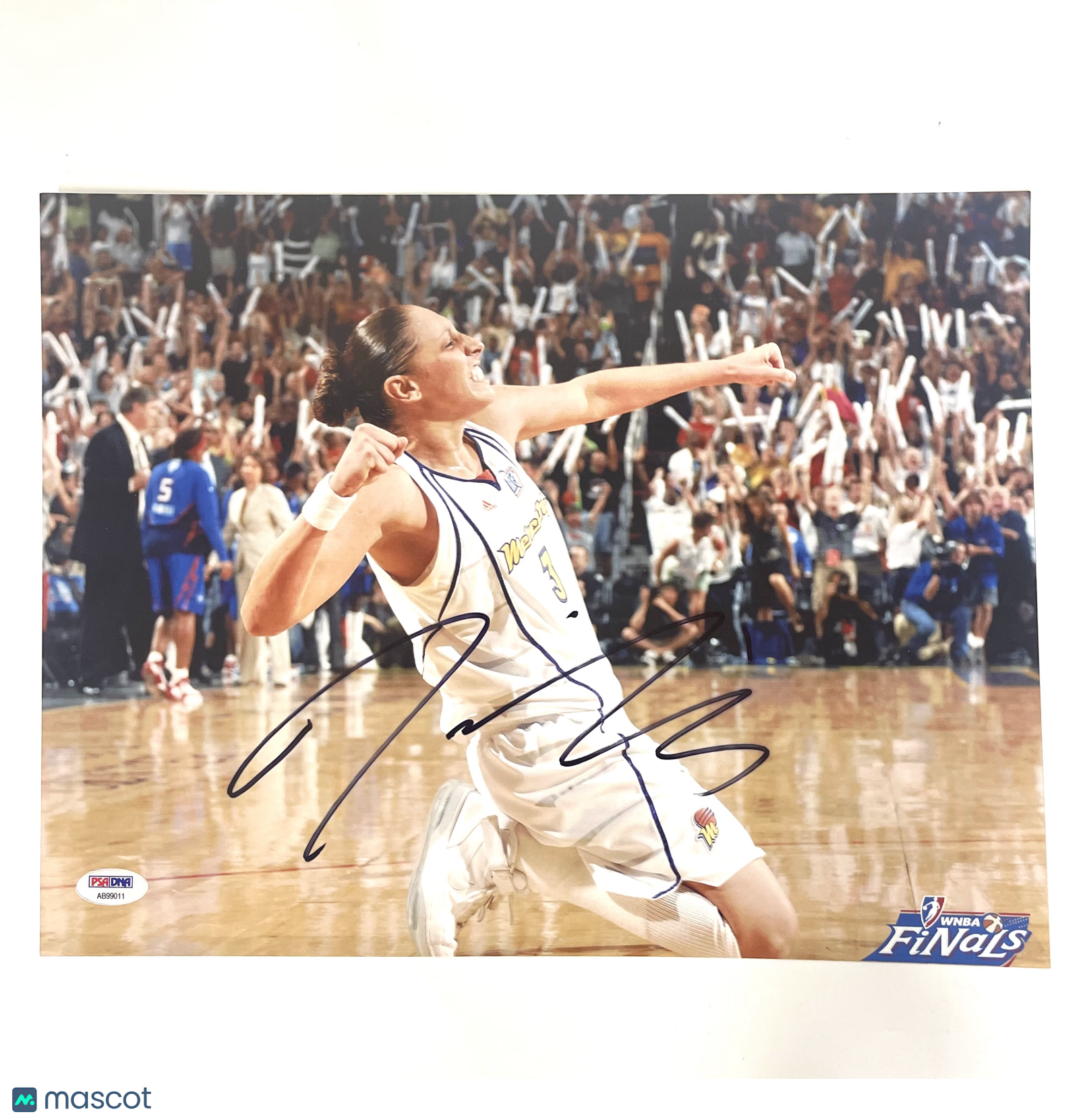 WNBA Super Stars サイン入り雑誌 $_57.JPG?set_id=8800005007