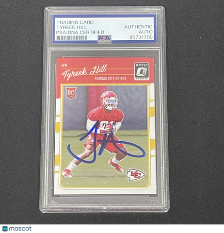 2016 Panini Donruss Optic#117 Tyreek Hill Signed Card Auto PSA Slabbed Chiefs