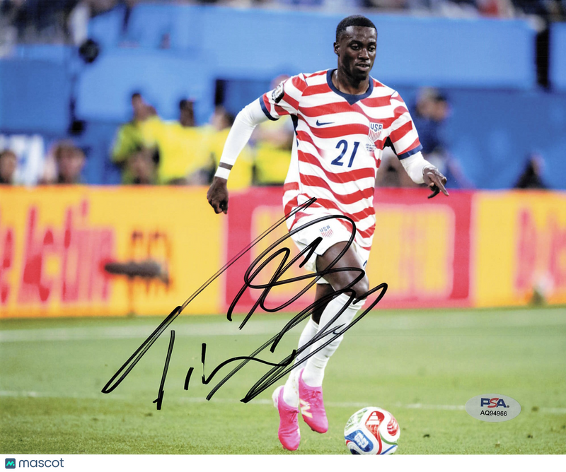 Timothy Weah Signed United States Men's National Team Football 8x10 Photo PSA