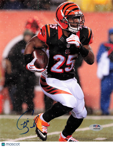 Giovani Bernard Signed Cincinnati Bengals Football 8x10 Photo PSA Autographed