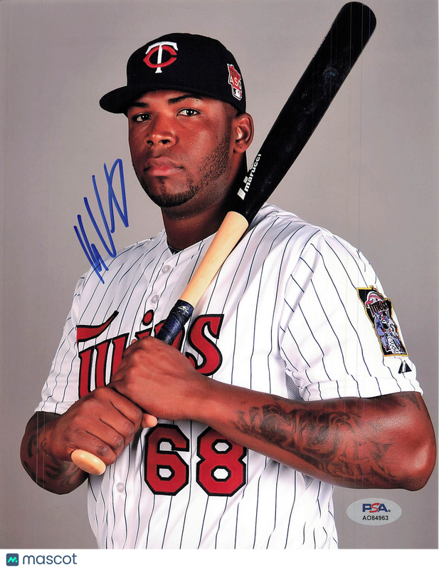 Kennys Vargas Minnesota Twins Signed 8x10 Photo PSA