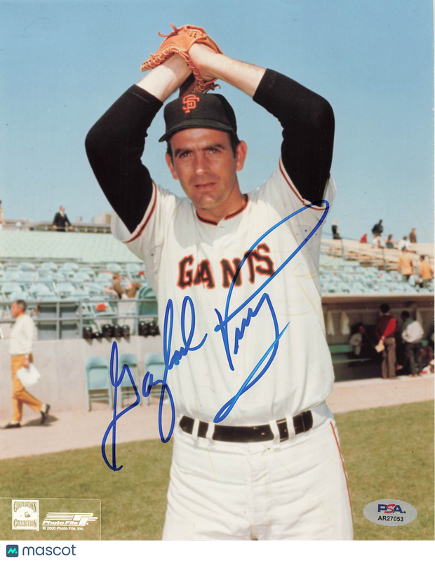 Gaylord Perry San Francisco Giants Signed 8x10 Photo PSA