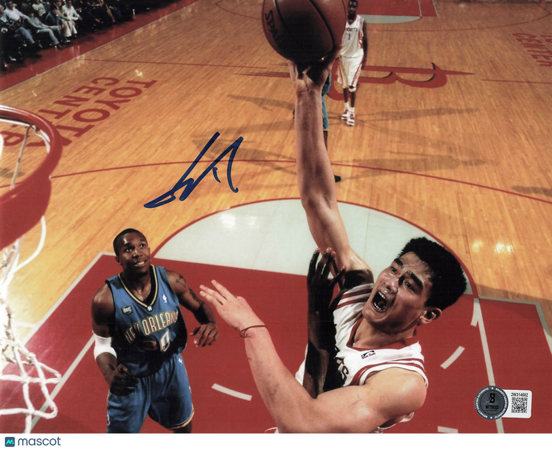 Yao Ming Houston Rockets Signed Basketball 8x10 Photo BAS