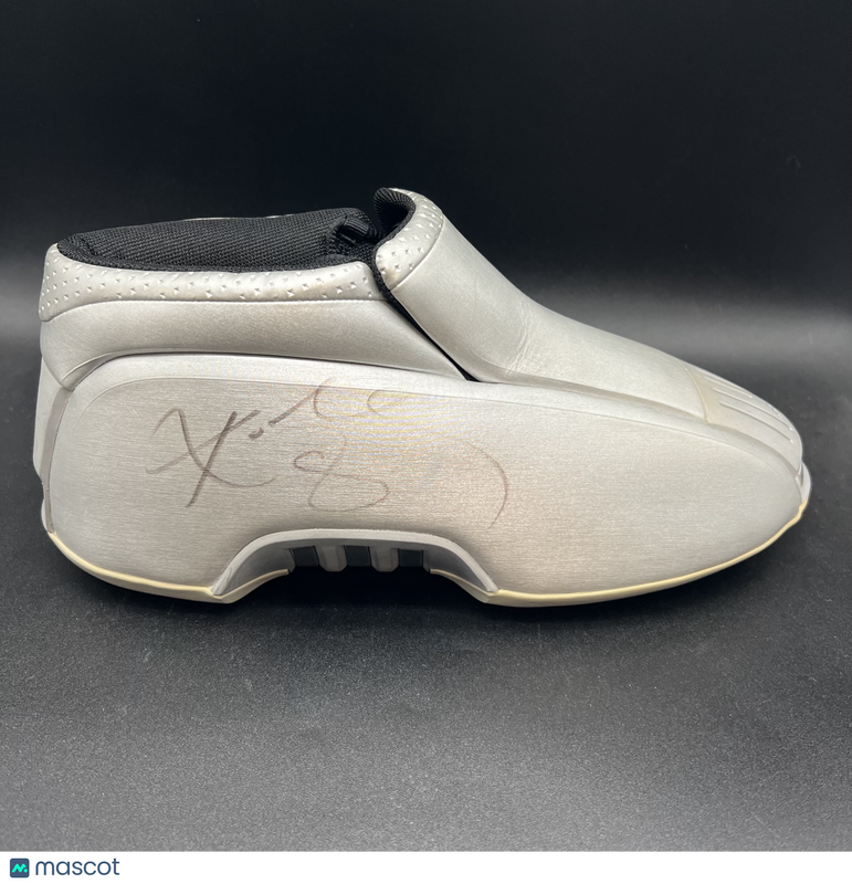 Kobe Bryant Signed Adidas “The Kobe” Basketball Shoes PSA Los Angeles Lakers