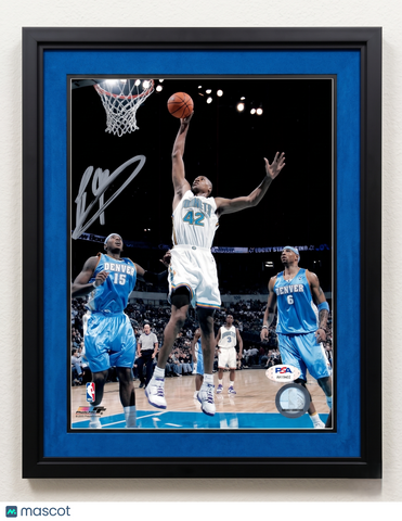 PJ Brown Charlotte Hornets Signed Basketball 8x10 Photo PSA
