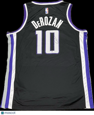 DeMar DeRozan Signed Jersey PSA Sacramento Kings Autographed