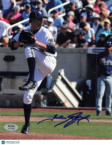 John Axford Milwaukee Brewers Signed 8x10 Photo PSA