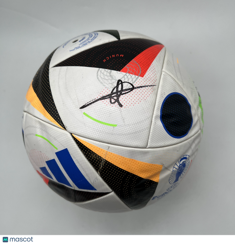 Sara Paralluelo Signed Soccer Ball FC Barcelona