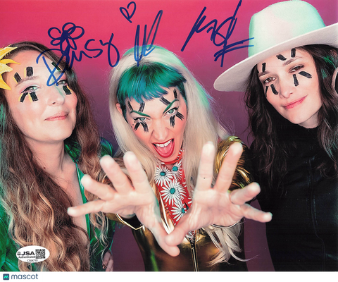 Meta Dead, Daisy Dead, McQueen Dead Signed 8x10 Photo JSA Auto