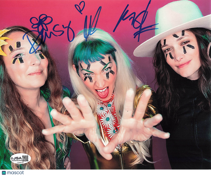 Meta Dead, Daisy Dead, McQueen Dead Signed 8x10 Photo JSA Auto