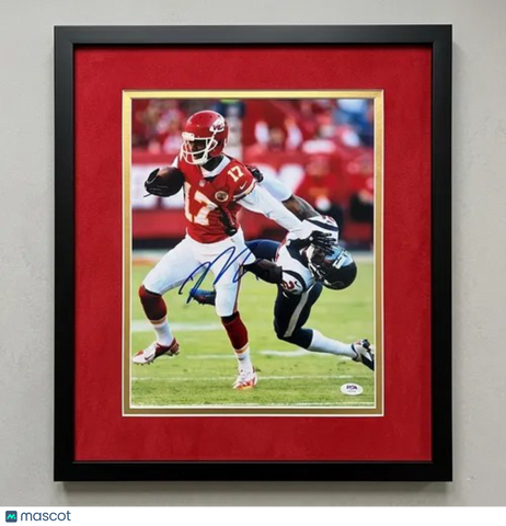 Donnie Avery Signed Kansas City Chiefs Football 11x14 Custom Framed Photo PSA