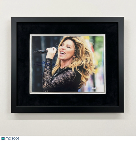 Shania Twain Signed 11x14 Photo Framed PSA Autographed