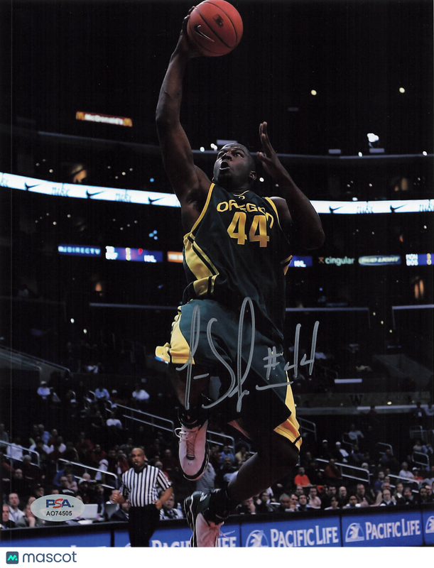 Ivan Johnson Oregon Ducks Signed Basketball 8x10 Photo PSA