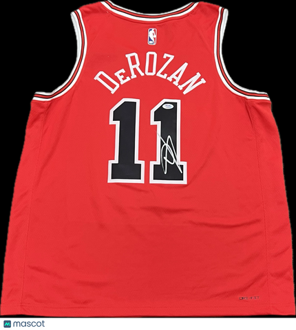 DeMar DeRozan Signed Jersey Chicago Bulls Autographed