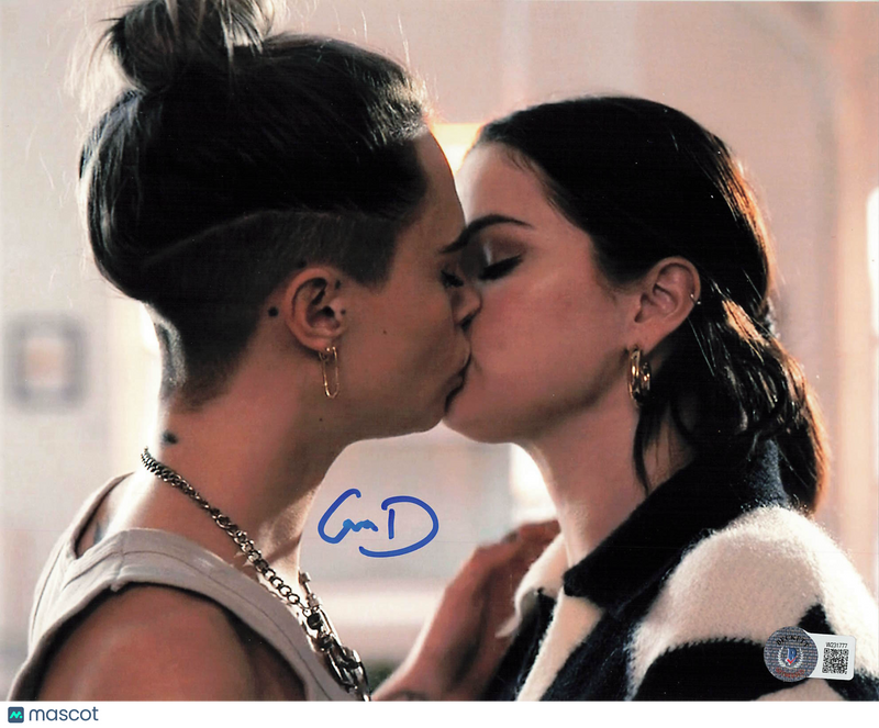 Cara Delevingne Signed 8x10 Photo BAS Autographed Only Murders in the Building