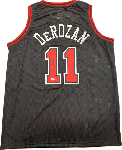 DeMar DeRozan signed jersey PSA/DNA Chicago Bulls Autographed