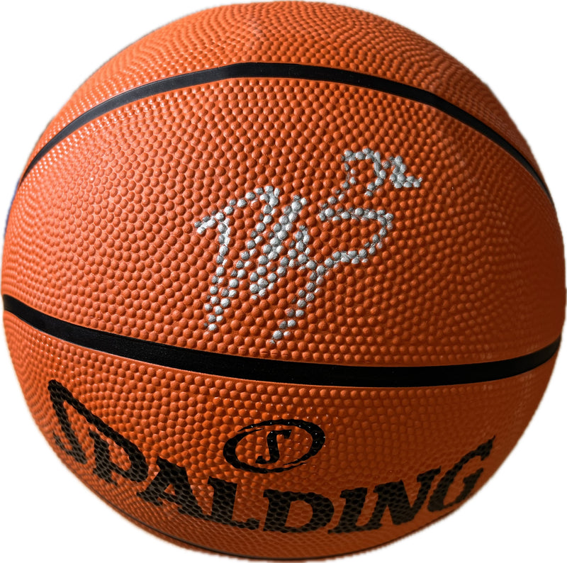 Donovan Clingan Signed Basketball PSA/DNA Autographed UCONN Huskies Portland Trailblazers