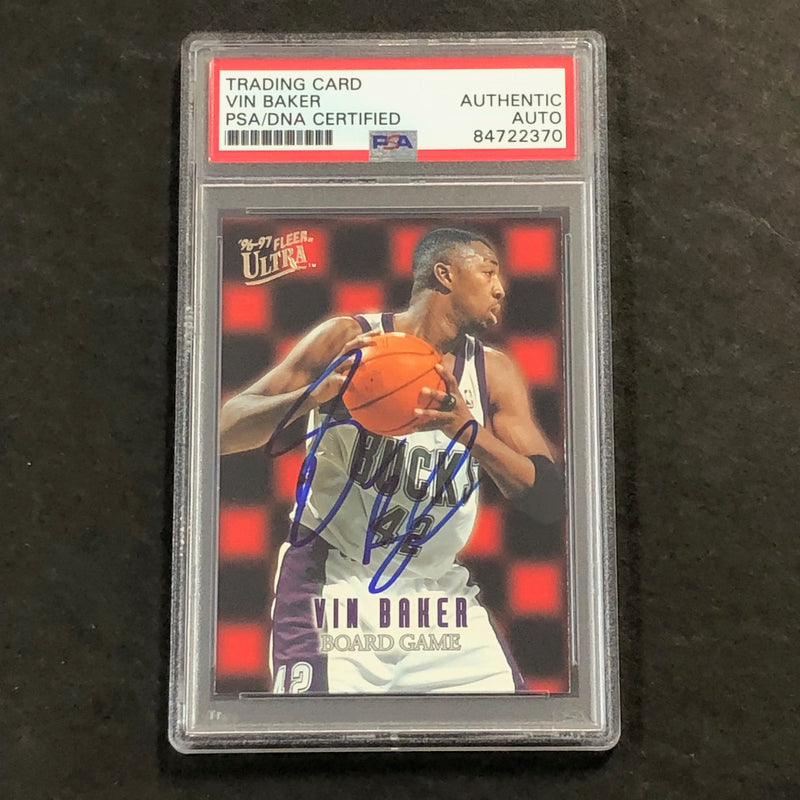 1996-97 Fleer Ultra #1 Vin Baker Signed Card PSA/DNA Slabbed Bucks