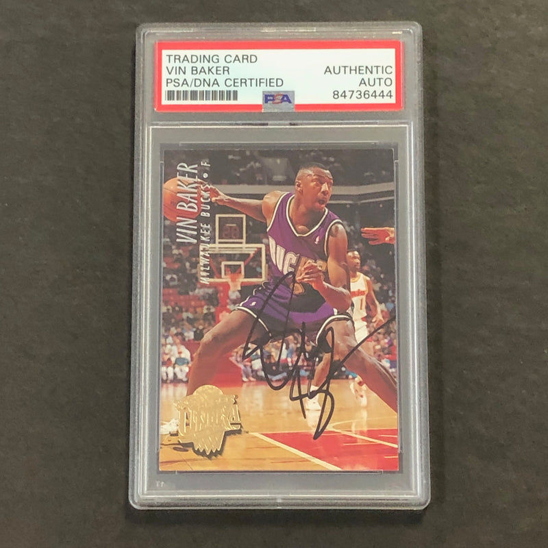 1993-94 #102 Vin Baker Signed Card PSA/DNA Slabbed Bucks