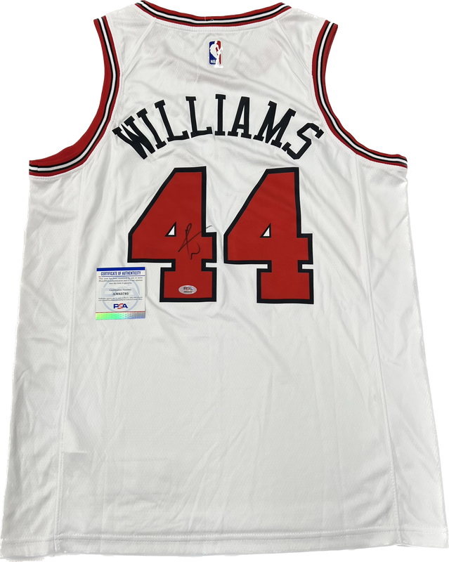 Patrick Williams signed jersey PSA/DNA Chicago Bulls Autographed