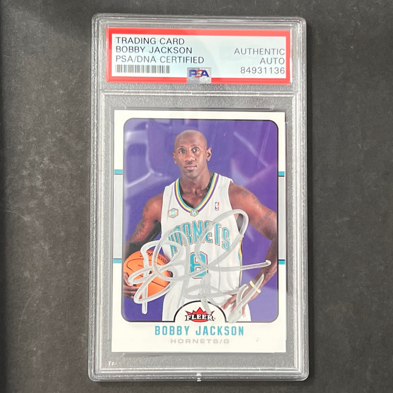20016-2007 NBA Fleer #83 Bobby Jackson Signed Card AUTO PSA Slabbed Hornets