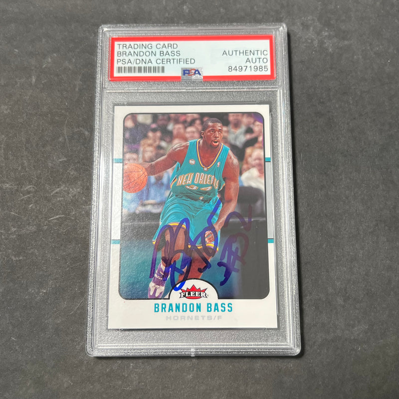 2006-07 NBA Fleer #124 Brandon Bass Signed Card AUTO PSA Slabbed Hornets