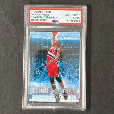 2006-07 Upper Deck Basketball NBA Flight Team #23 Darius Miles signed Card Auto PSA Slabbed Trailblazers