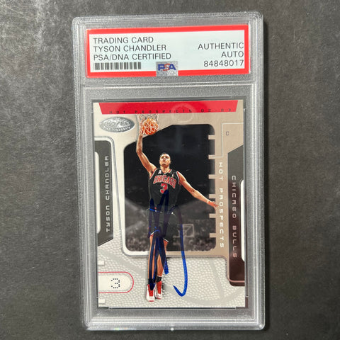 2002 Fleer #77 Tyson Chandler Signed Card AUTO PSA Slabbed Bulls