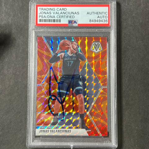 2019-20 Panini Mosaic #86 Jonas Valanciunas Signed Card AUTO PSA Slabbed Grizzlies