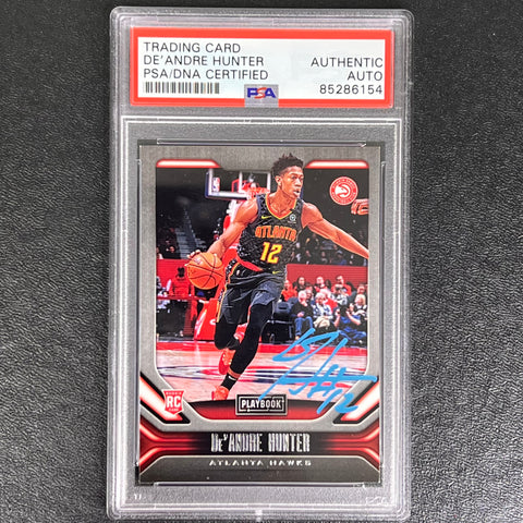 2019-20 Panini Chronicles Playbook #182 De'Andre Hunter Signed Card AUTO PSA/DNA Slabbed Hawks