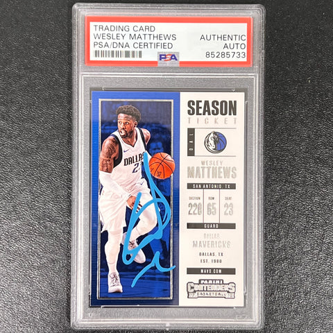 2017-18 Panini Contenders #75 Wesley Matthews Signed Card AUTO PSA Slabbed Mavericks