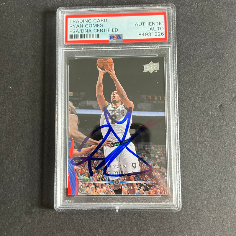 2008-09 Upper Deck Basketball #111 Ryan Gomes Signed Card AUTO PSA Slabbed Timberwolves