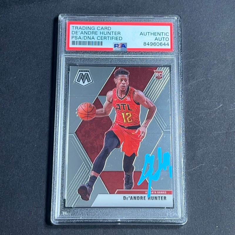 2019-20 Panini Mosaic #239 De'Andre Hunter Signed Card AUTO PSA/DNA Slabbed Hawks