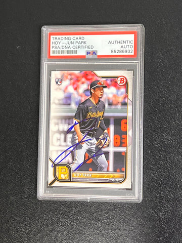 2022 Topps Rookies RC #96 Hoy-Jun Park Signed Rookie Card PSA/DNA Slabbed AUTO Pirates