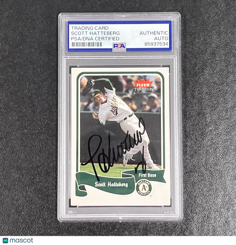 2004 Fleer Tradition #290 Scott Hatteberg Signed Card Auto PSA Slabbed Athletics