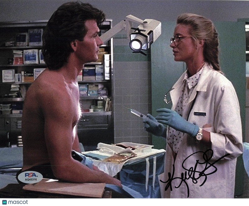 Kelly Lynch Signed 8x10 Road House Photo PSA Autographed