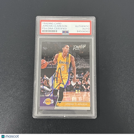 2016-17 Panini Prestige Basketball#58 Jordan Clarkson Signed Card PSA Lakers