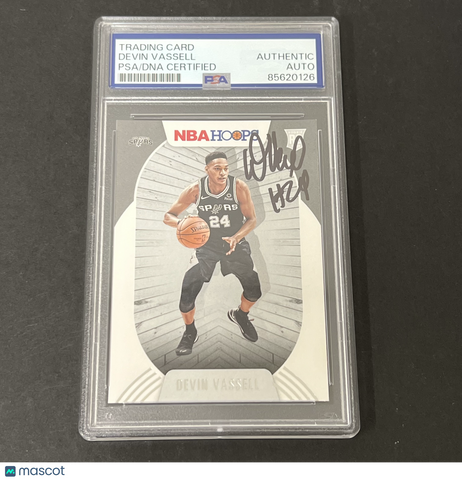 2020-21 Panini NBA Hoops #209 Devin Vassell signed card PSA Spurs