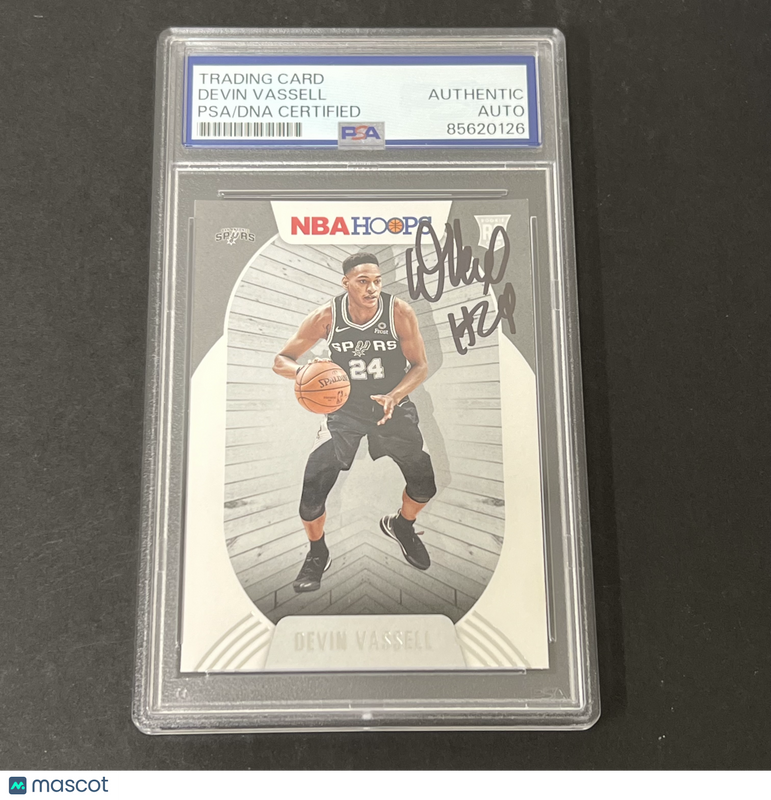 2020-21 Panini NBA Hoops #209 Devin Vassell signed card PSA Spurs