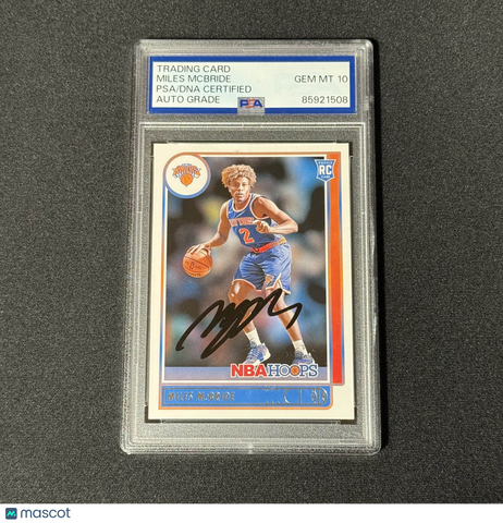 2021-22 Panini NBA Hopps #232 Rookie Miles McBride Signed Card PSA Auto 10 Knick
