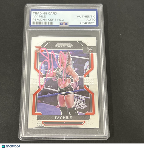 2022 Panini Prizm WWE #184 Ivy Nile signed card PSA