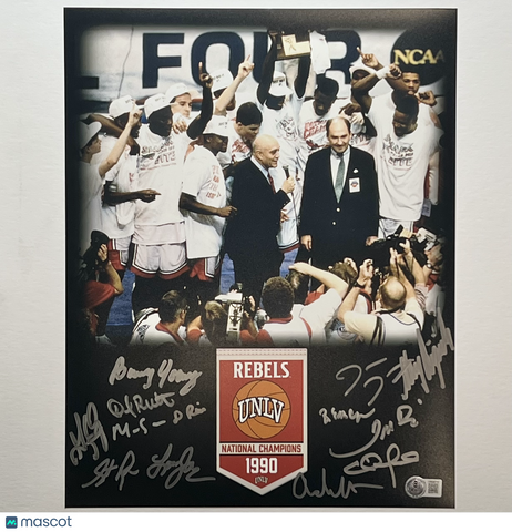 1990 UNLV Runnin' Rebels NCAA National Championship Team UNLV Rebels Signed Basketball 8x10 Photo BAS